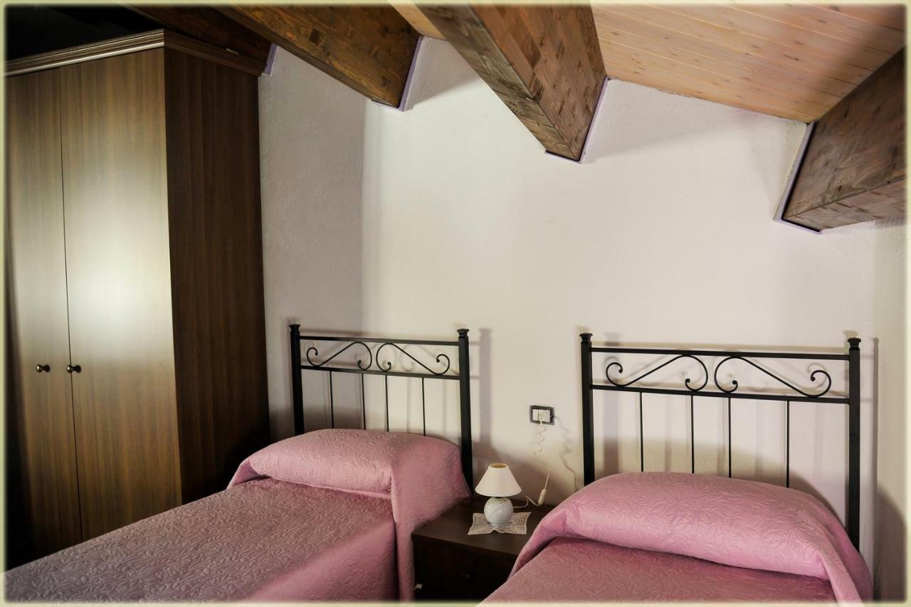 Il Palazzo Del Barone - Stanza Dei Maiorana Hotel Pietrapertosa Luaran gambar